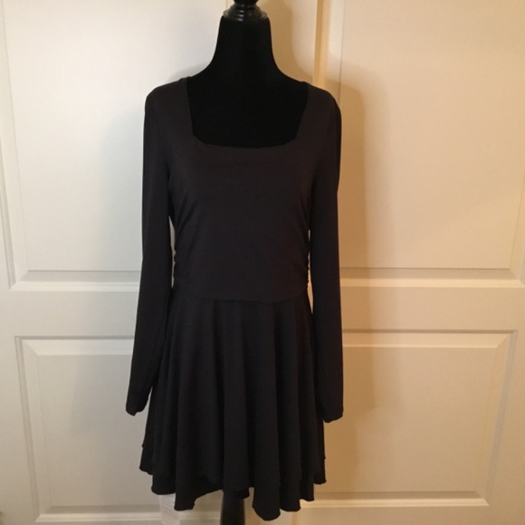 Women's Tight Flare A-Line Square Neck Long Sleeve Ruffle Hem Mini Dress - Picture 4 of 8